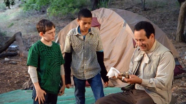 Monk fait du camping