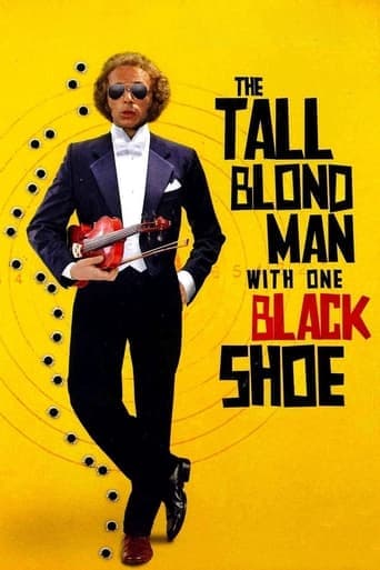 Le Grand Blond avec une chaussure noire Coflix